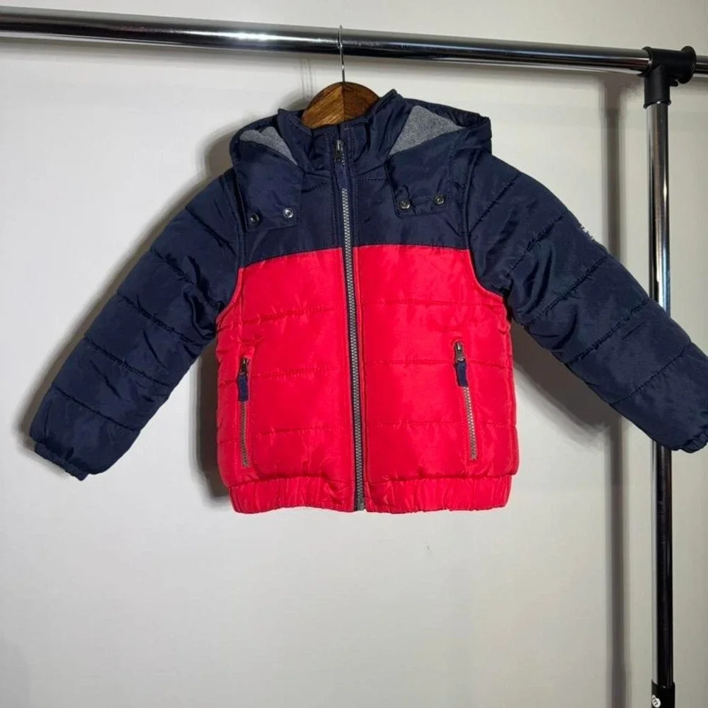 OshKosh B'gosh Red and Navy Blue Boys Puffer Jacker Size Small/4 Outdoors Winter